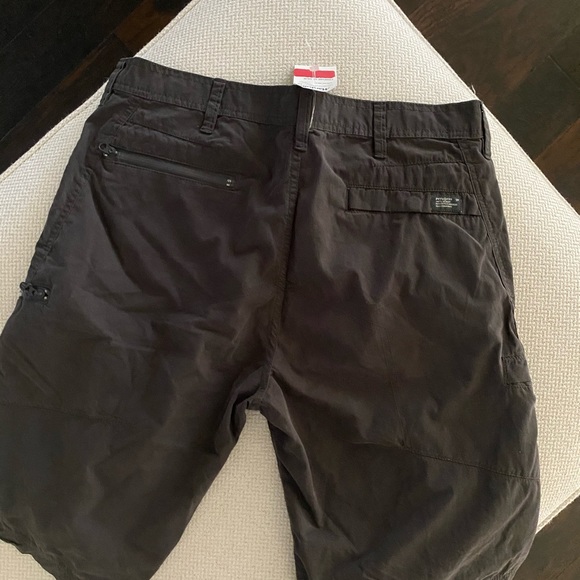 NWT Men’s Charcoal Shorts - Picture 2 of 2